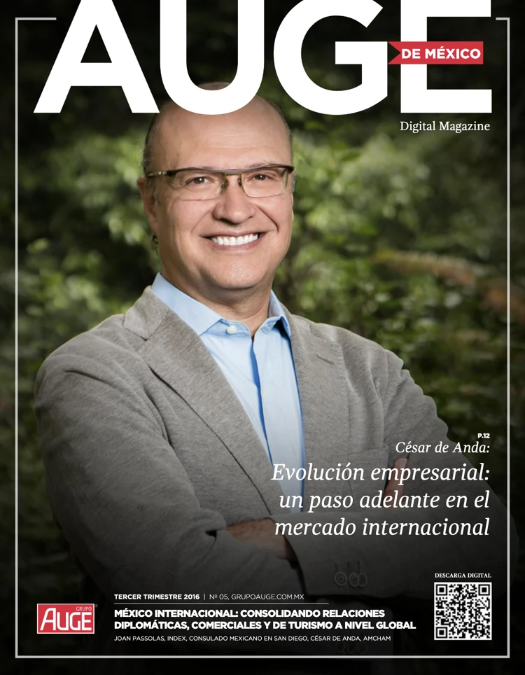 Portada de Revista Auge · César De Anda